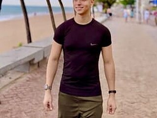 Michael Luz's Profile Picture