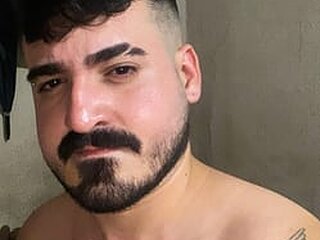 J Bear's Profile Picture