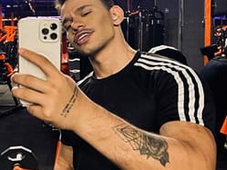 Russinho Carioca's Profile Picture