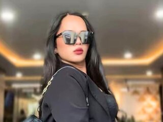 SophiaCourthaway's Profile Picture