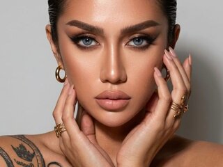 JulliaFakarat's Profile Picture