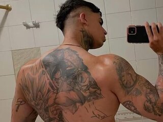 Maxstrom's Profile Picture
